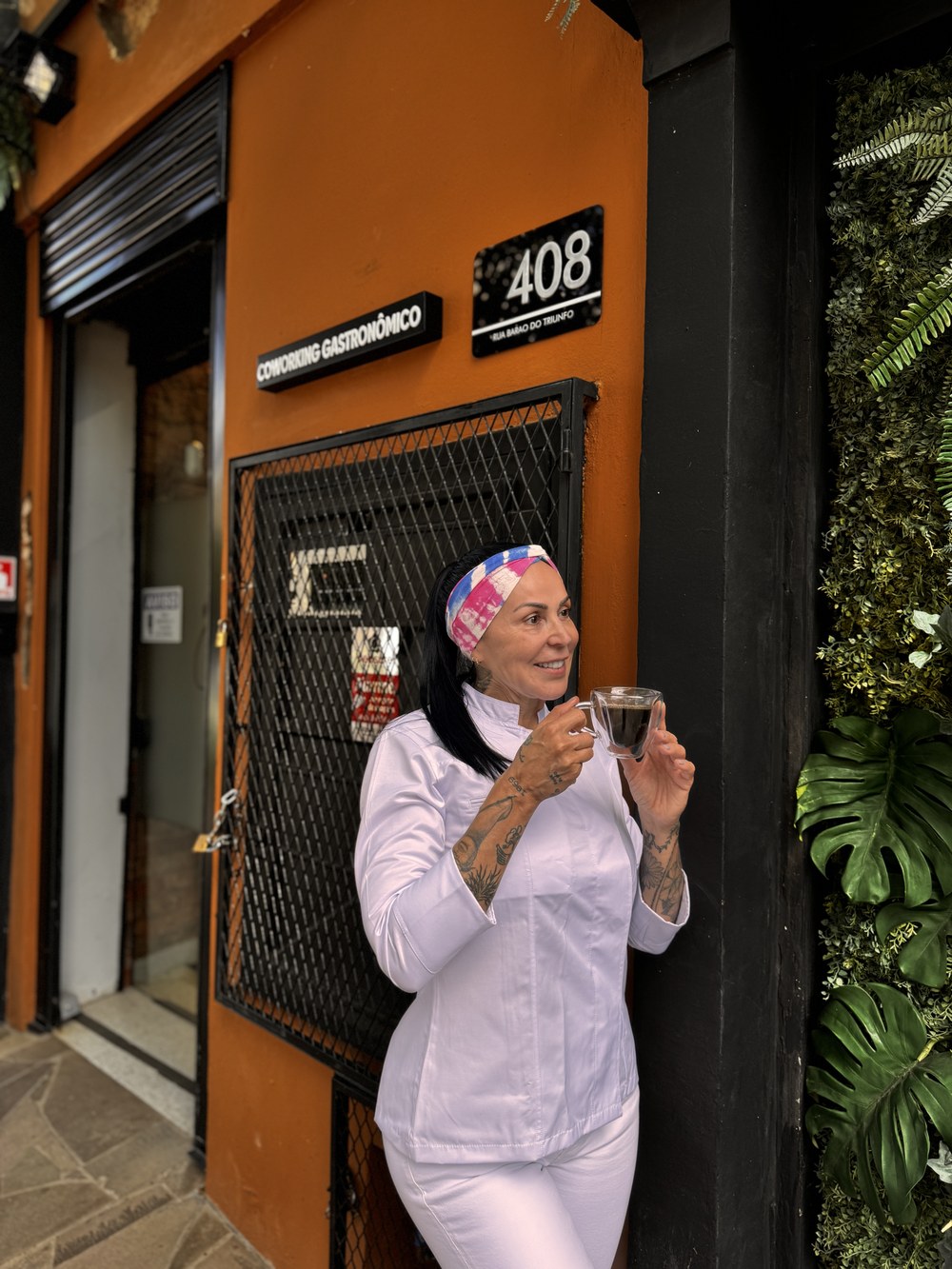 Fachada da Casa 408, coworking gastronômico da Chef Cris Bertolazzi